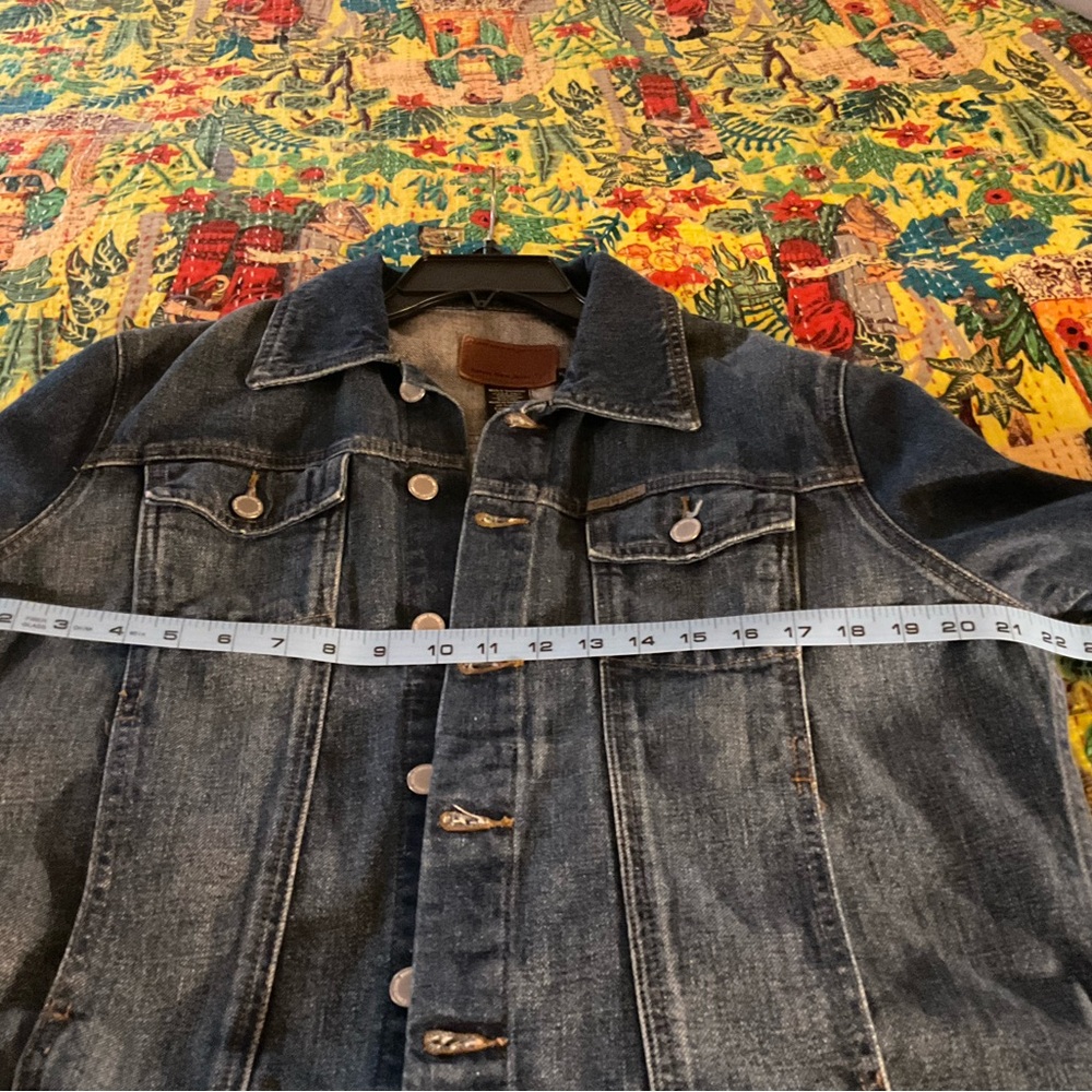 Classic Calvin Klein jean jacket, women’s size XL. Four pockets, gently worn. - Picture 4 of 8